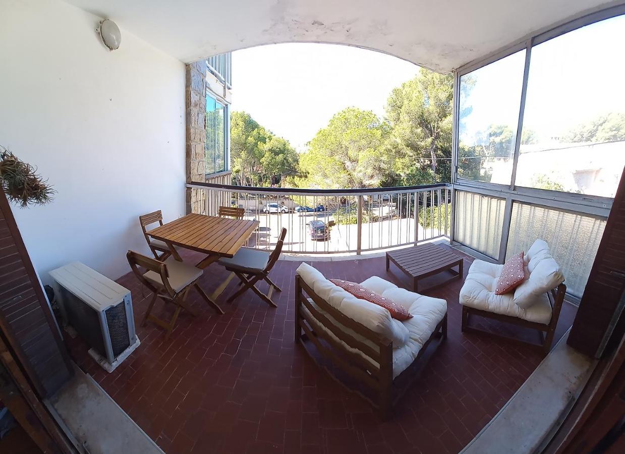 Loft Climatise "La Pinede", 50 M2, Tres Calme, 5 Mn A Pied Des Plages, Lit King Size La Seyne-sur-Mer Esterno foto