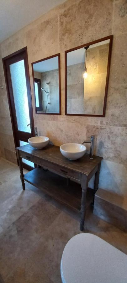Loft Climatise "La Pinede", 50 M2, Tres Calme, 5 Mn A Pied Des Plages, Lit King Size La Seyne-sur-Mer Esterno foto
