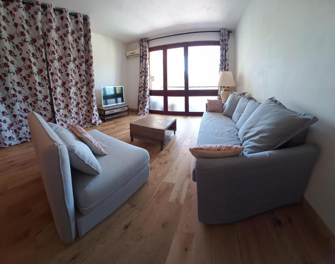 Loft Climatise "La Pinede", 50 M2, Tres Calme, 5 Mn A Pied Des Plages, Lit King Size La Seyne-sur-Mer Esterno foto